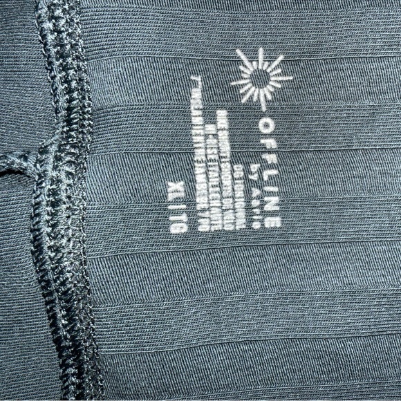 Aerie Pleated Shorts - Picture 4 of 6